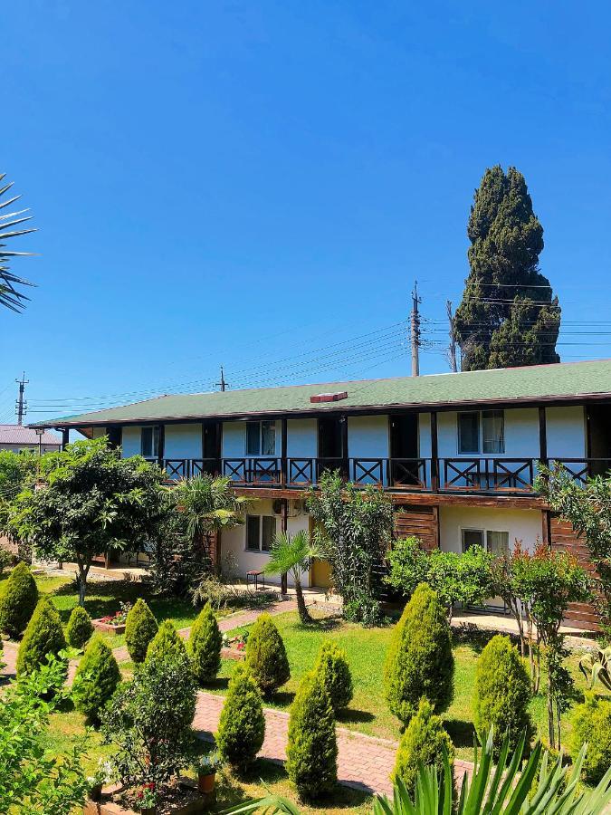 Guest House Alashara Pizunda Ngoại thất bức ảnh