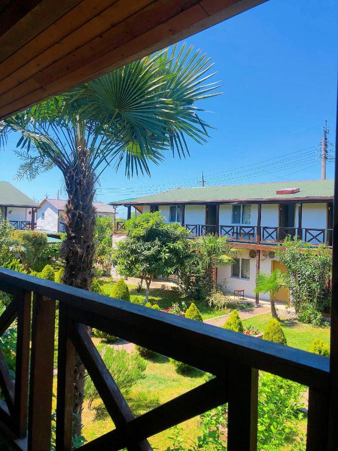 Guest House Alashara Pizunda Ngoại thất bức ảnh
